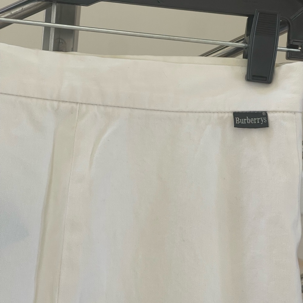 VINTAGE WHITE BURBERRY CAPRIS PANTS - Picture 3 of 10